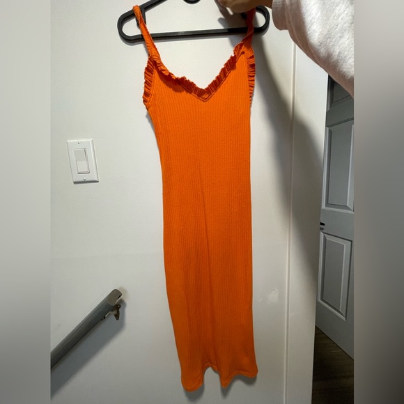 Zara Orange Dress - Picture 2 of 4